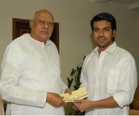 Ramcharan donates Rs 10 lakh for flood relief